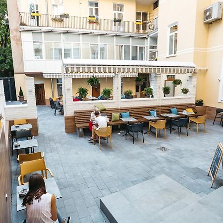 Discovery Hotel Лвив Екстериор снимка