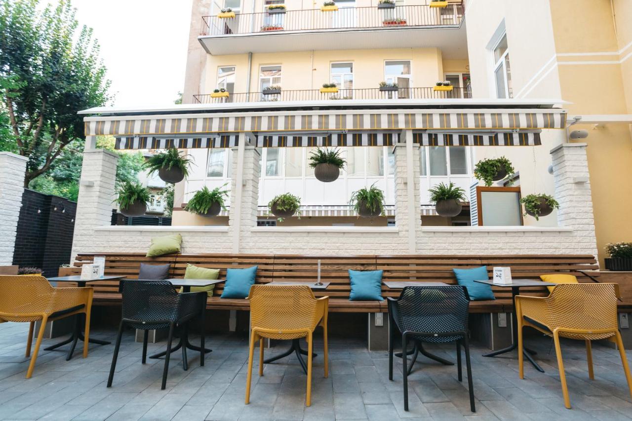 Discovery Hotel Лвив Екстериор снимка