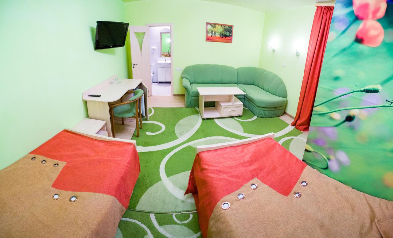 Discovery Hotel Лвив Екстериор снимка