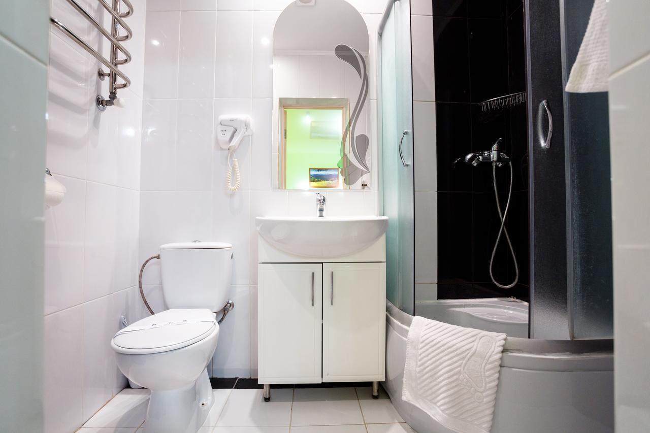 Discovery Hotel Лвив Екстериор снимка