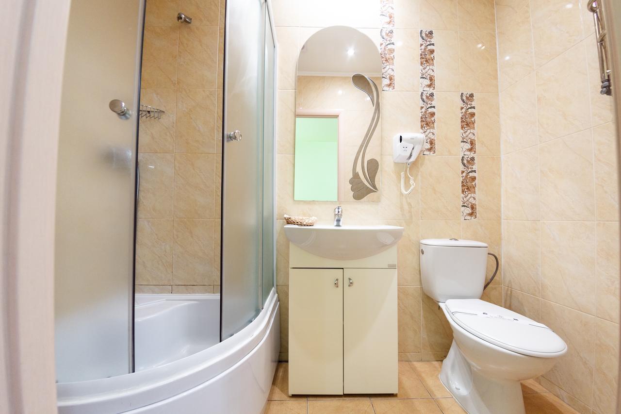 Discovery Hotel Лвив Екстериор снимка